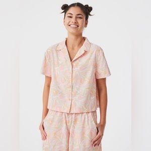 Outdoor Voices SolarCool Tourist Shirt in Marble Pink in size Small